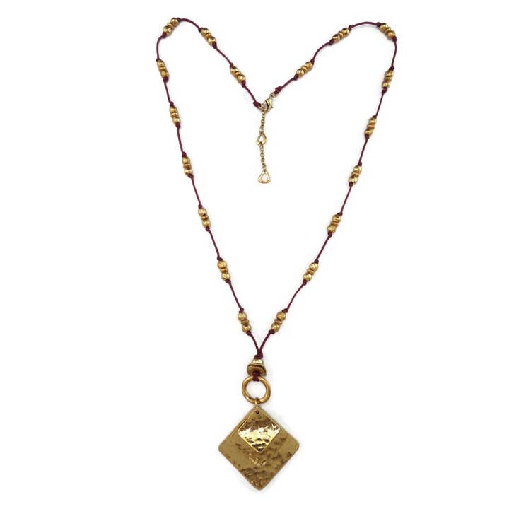 SC1629 Gold für den Großhandel von A Touch of Style LLC