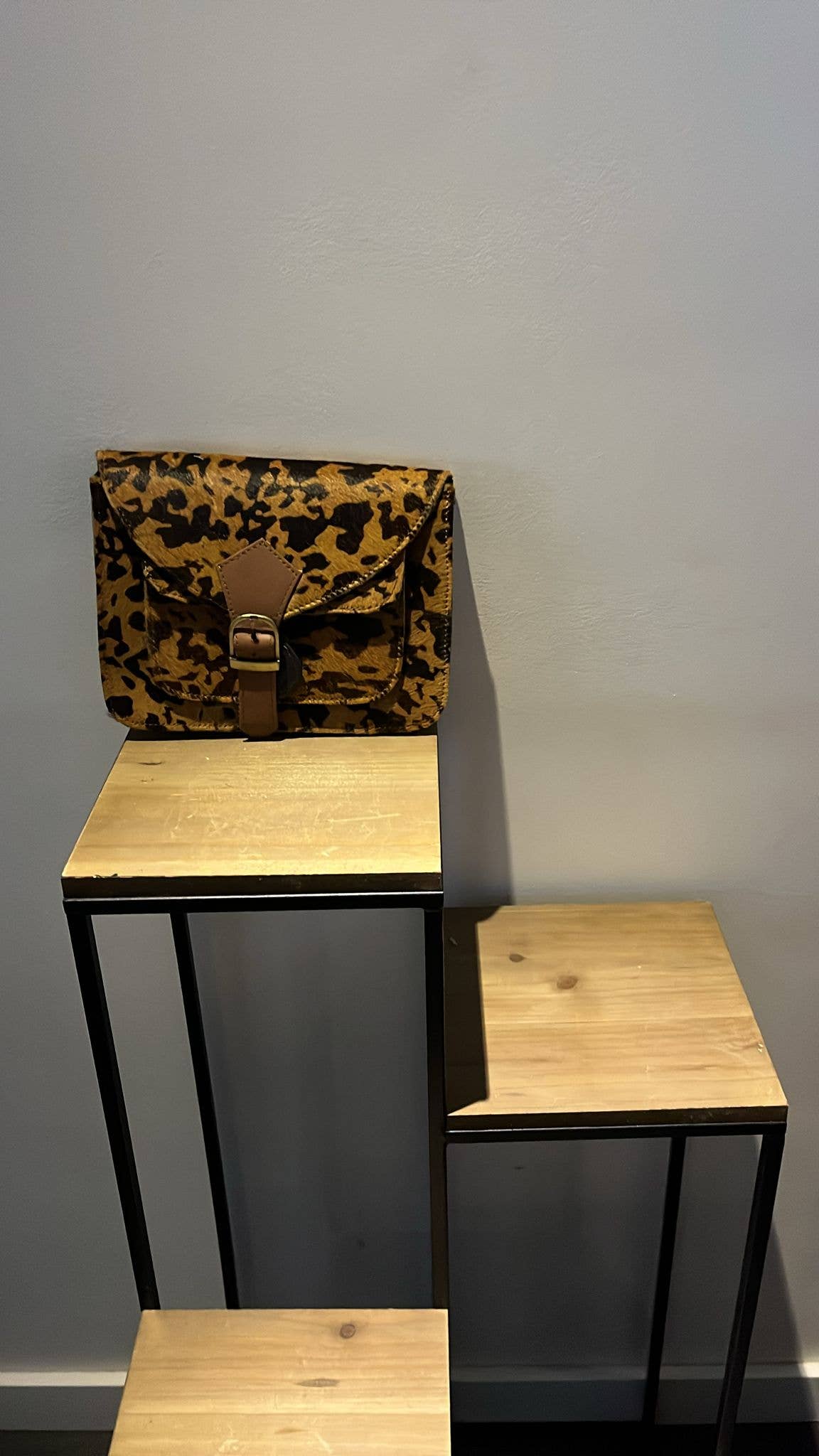 The Familyshop - Wholesale Crossbody Bag - Women's - Ibiza Brisa Libre Leather Bag