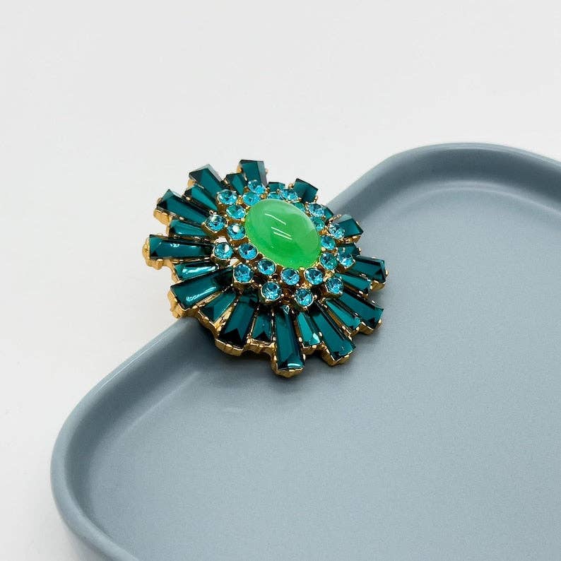 Zenthaven – wholesale Brooch – Elegant Vintage Deco & Art Deco Brooches, Zircon, Green & Party Brooches for Weddings and Special Occasions3