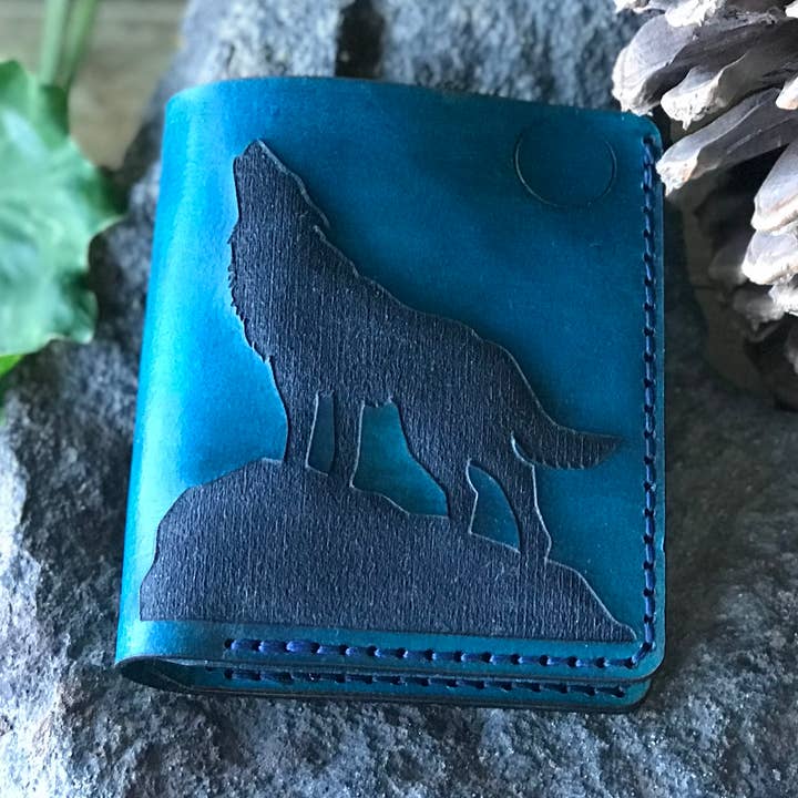 Wolf Læder Bifold Wallet for engroshandel hos Simply Me • Gentlemen Est. 2017 LLC