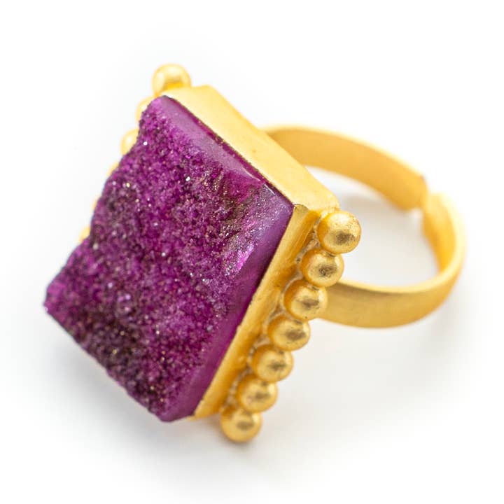 Ring, 22k Gold plattiert Magenta Drusy Statement - Nema für den Großhandel von Mara Blak - Hidden Gems