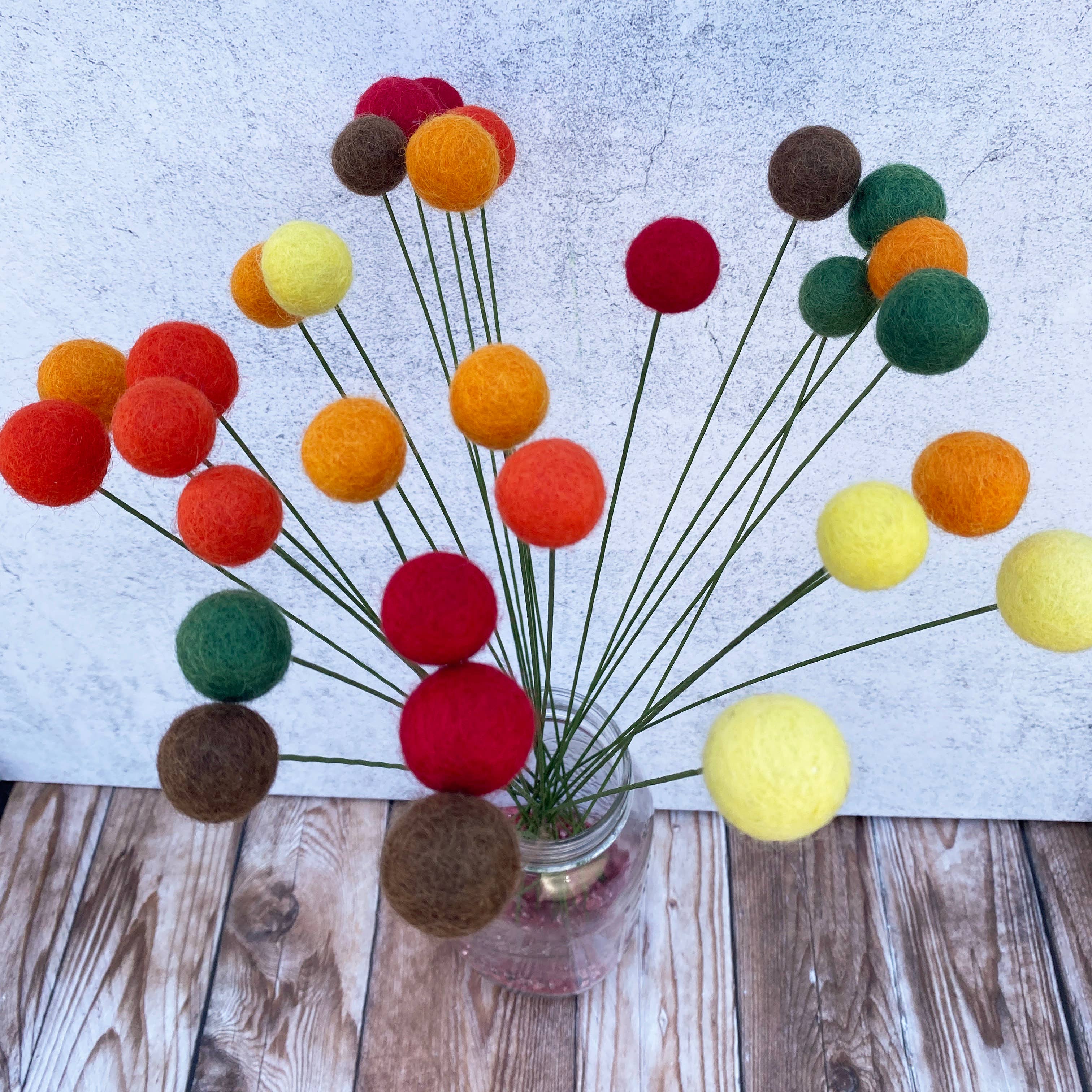 Oakwind Hollow - Vente Fleurs artificielles - Bouquet de boules de fleurs en feutre pour célibataires, feuilles d'automne1