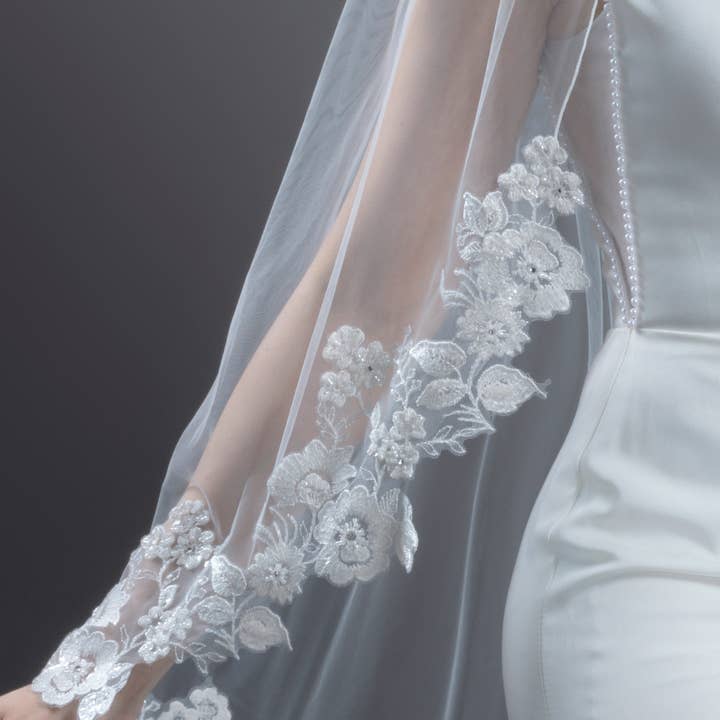 Farinosa Bridal – Engroshandel Slør - Dame – FS6230 Blomster Vin Broderet Blonde Brudeslør 42" 54" 120"4