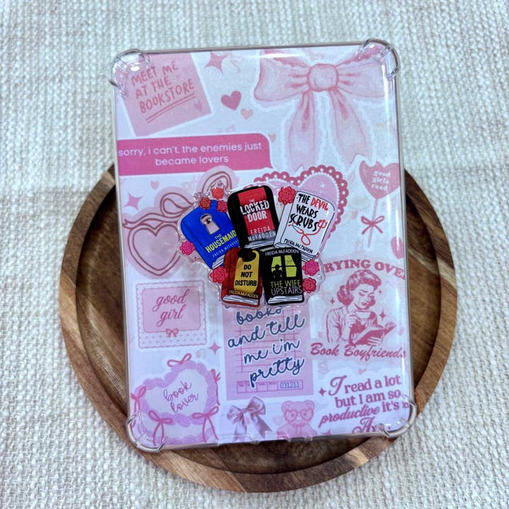 Freida McFadden Kindle/Phone Grip for wholesale by Posh Paperie