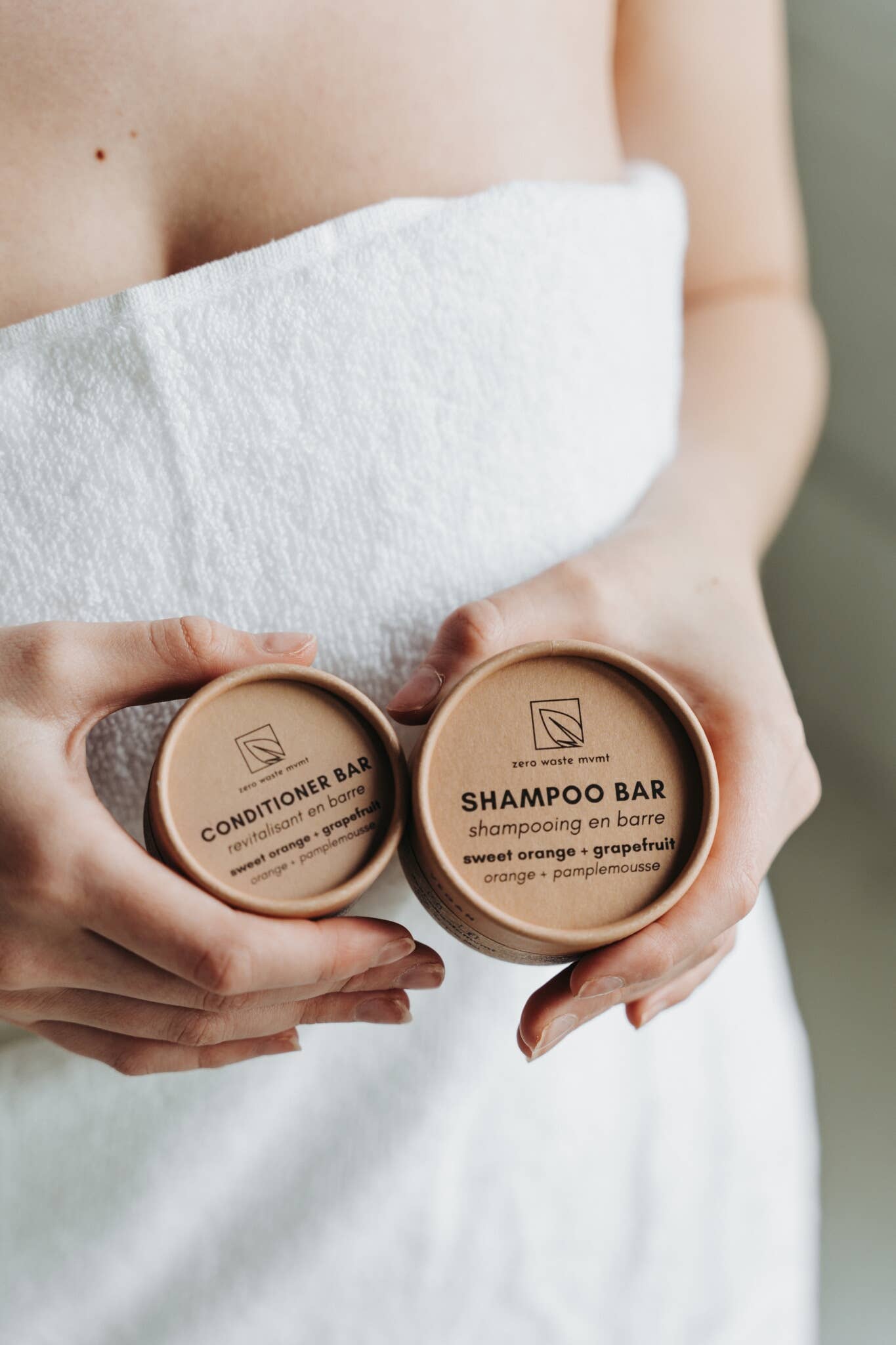 Zero Waste MVMT - Wholesale Shampoo Puck/Solid Shampoo - Shampoo Bar | Sweet Orange + Grapefruit | Zero Waste9