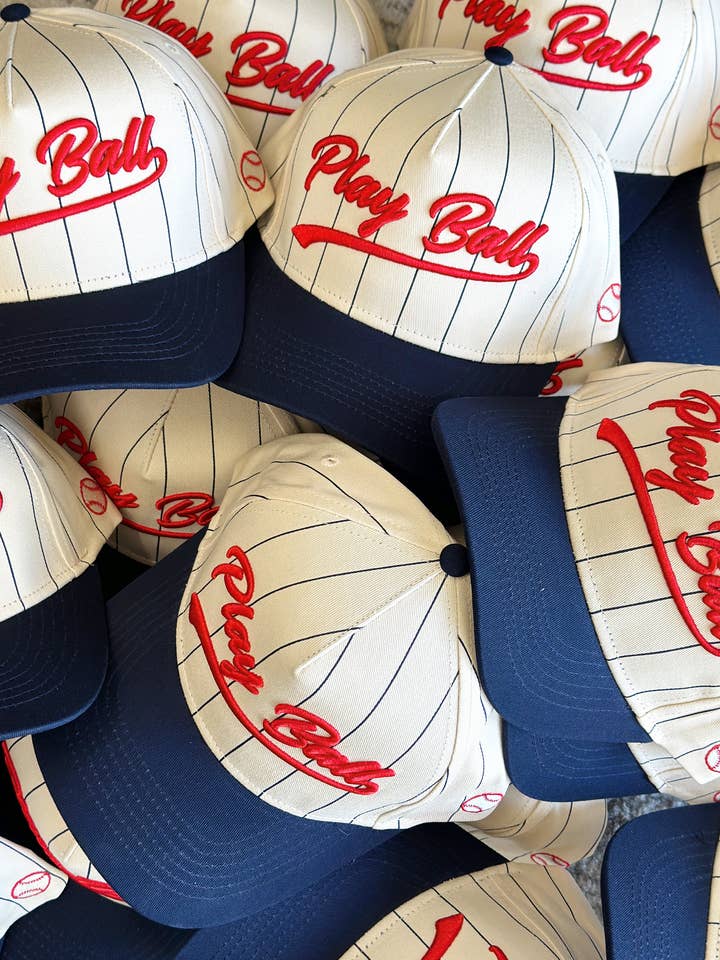 Casquette Trucker Vintage Play Ball pour la vente par Social Statement