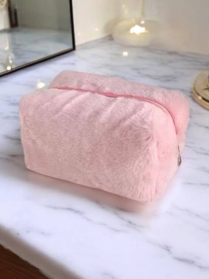 BYREN | ÉLINE L'ATELIER nep bont etui (20x13 cm) CY23 voor wholesale door BYREN | ÉLINE L'ATELIER