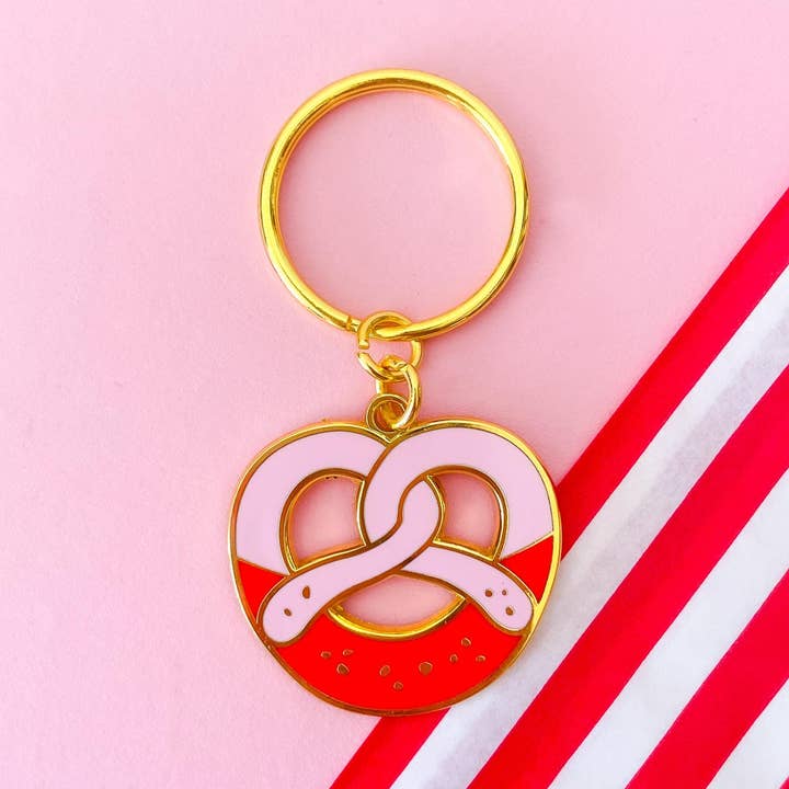 Pretzel Keychain Pink-Red Colorful Modern for wholesale by Heimatformat