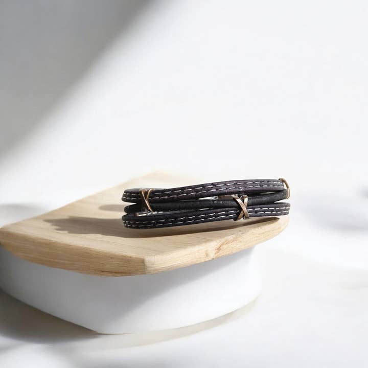 Karmyliege - Venta al por mayor Joyería - Hombre - Pulsera de corcho negro para hombre - Regalos ecológicos