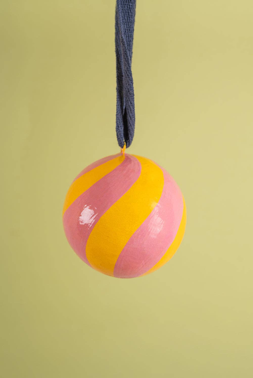 Ian Snow Ltd - Wholesale Ornament - Apricot & Bubblegum Candycane Bauble2
