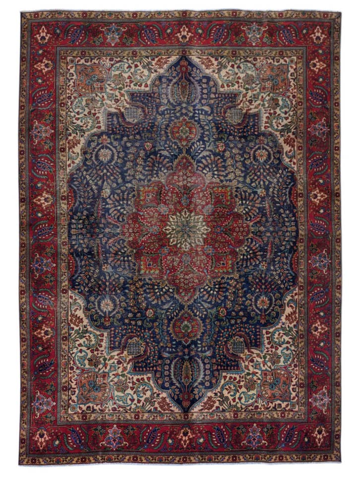 Tabriz - Tapis persan vintage rouge et bleu surteint noué à la main en laine | 351 x 247 cm pour la vente par Imaco Rugs