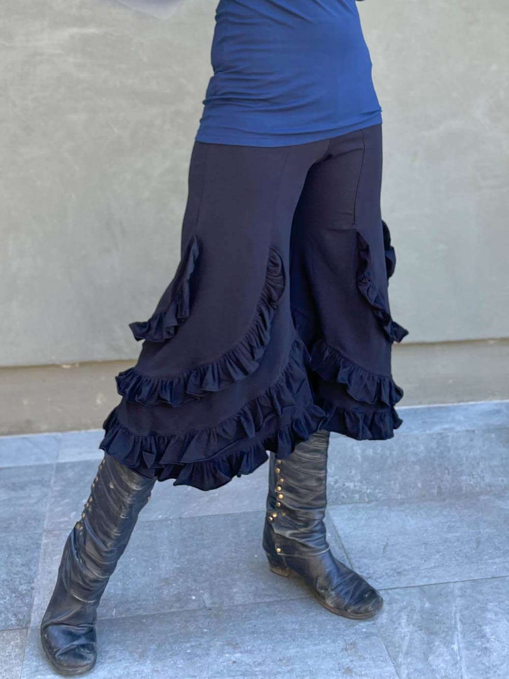 Black Bloomers for wholesale on Faire3