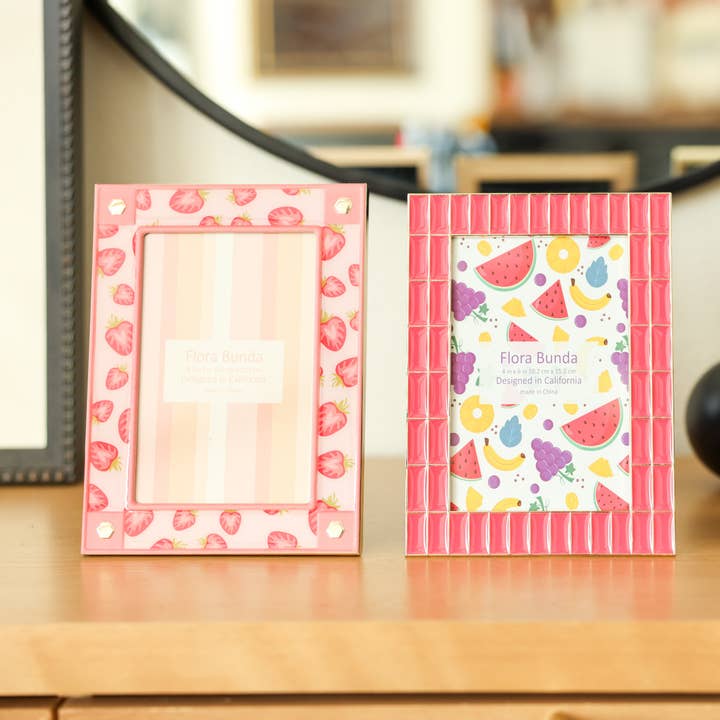 Flora Bunda Inc - Wholesale Picture Frame - 4x6 Strawberry Aluminum Picture Frame