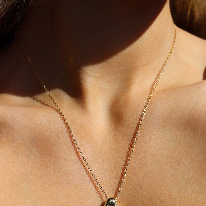 ARCAVIA - Wholesale Pendant/Charm Necklace - Bubble Letter Necklace2