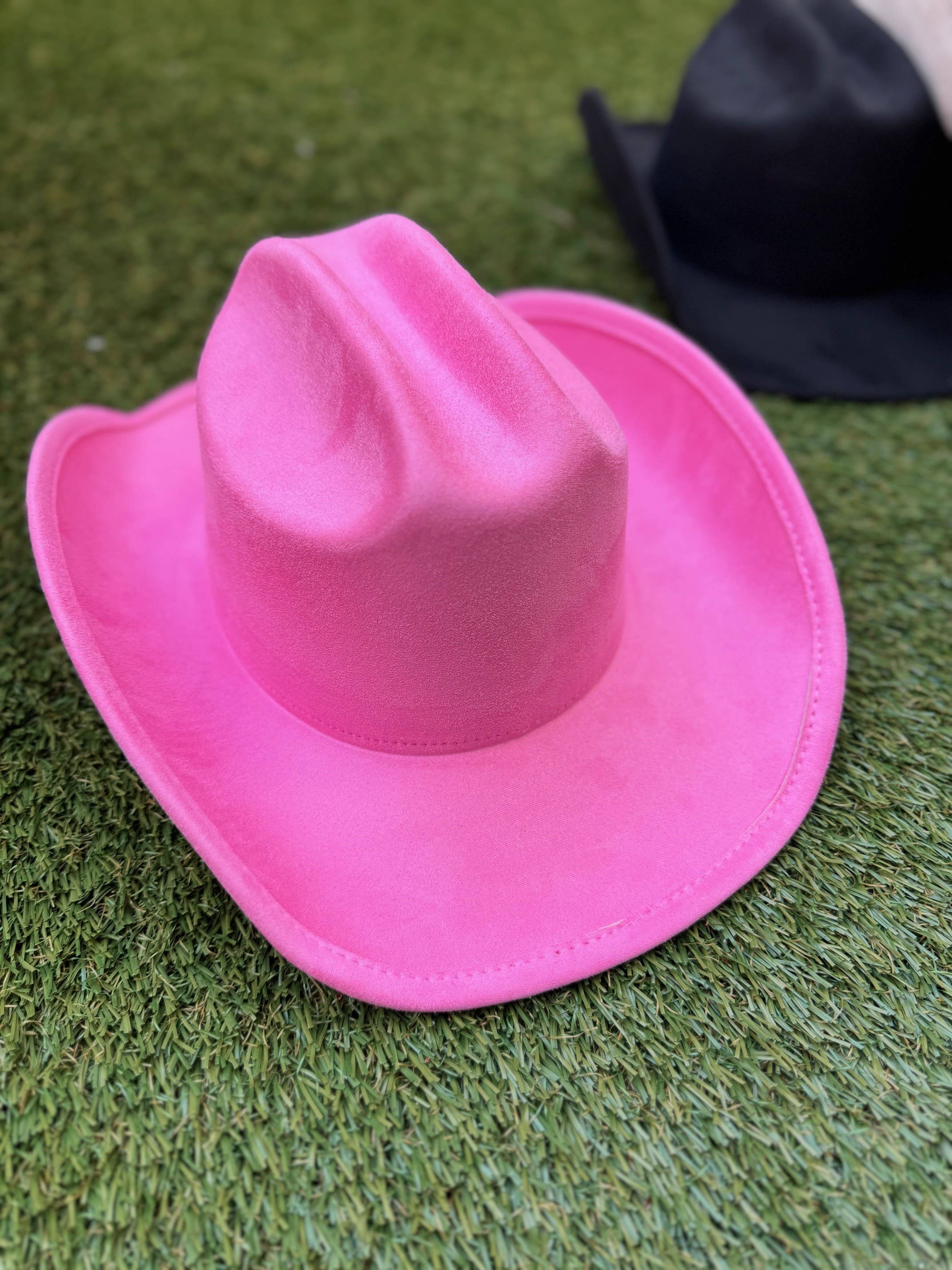 Love and Thyme - Wholesale Cowboy Hat - Women's - Best Seller! Vegan Suede Solid Color Western Cowboy Hat
1