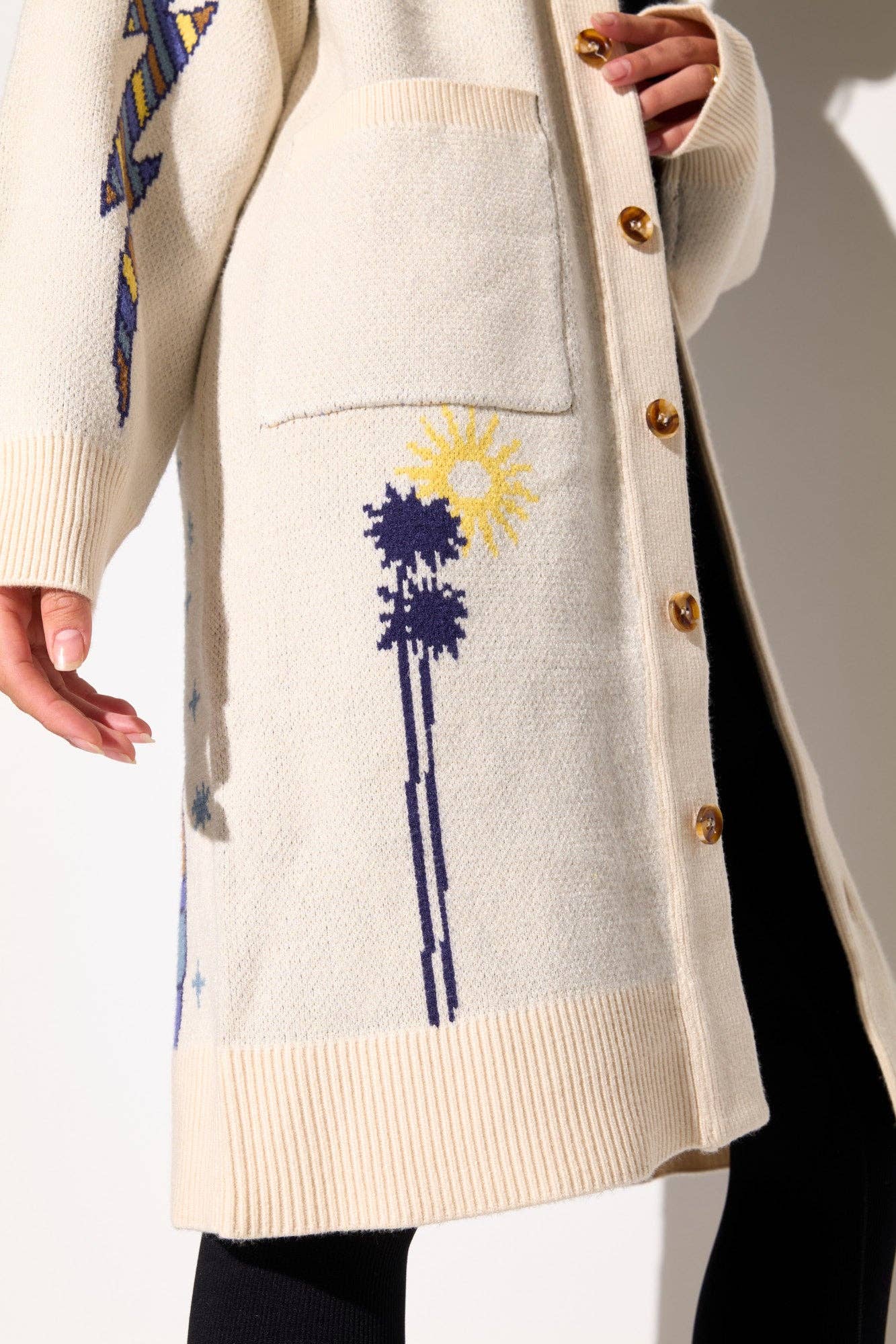 WINTERLICH WEISS Dankbarer Himmel Estelle Cardigan für den Großhandel auf Faire5