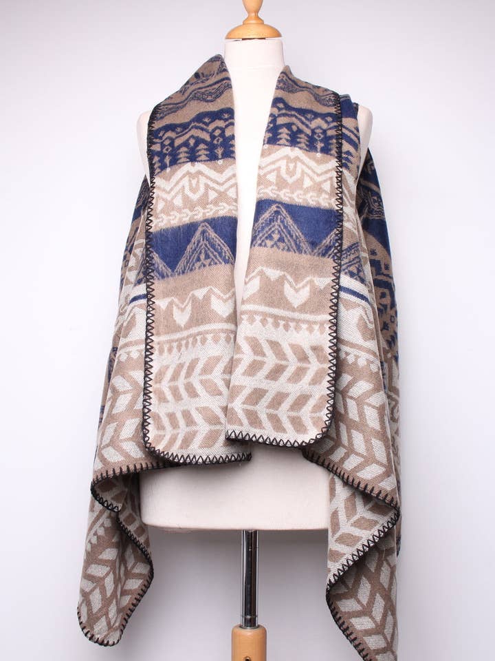 Kaap #8831 voor wholesale door LIL' MOON