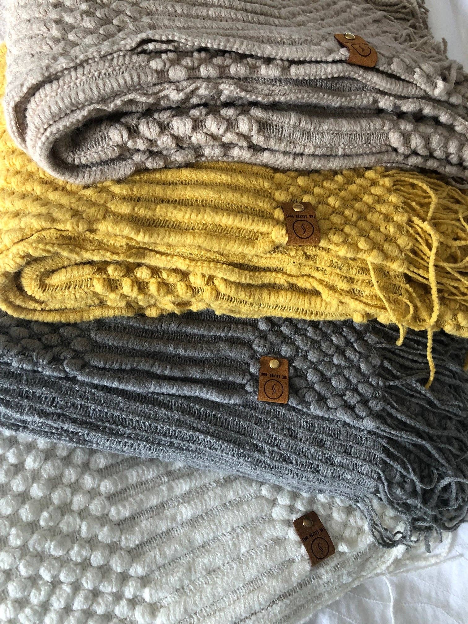 The Silver Root - Wholesale Throw Blanket - Throws1