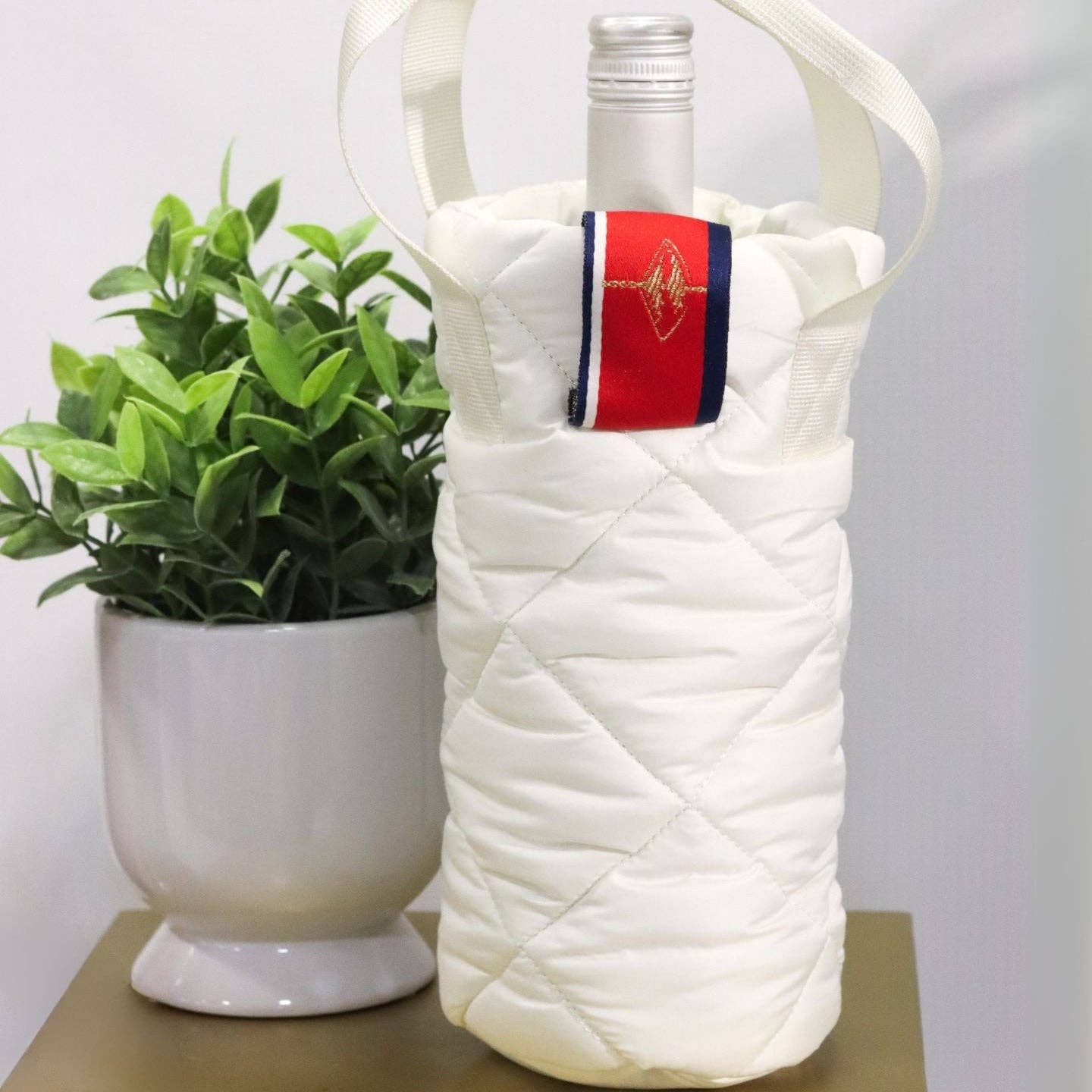 Pretty Rugged - Wholesale Wine Tote - Puffer Wine Tote0