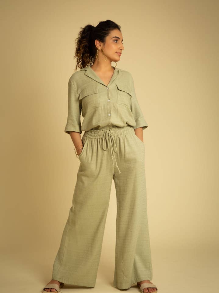 Le set Valencia Sage Green Coord pour la vente par Label Reyya