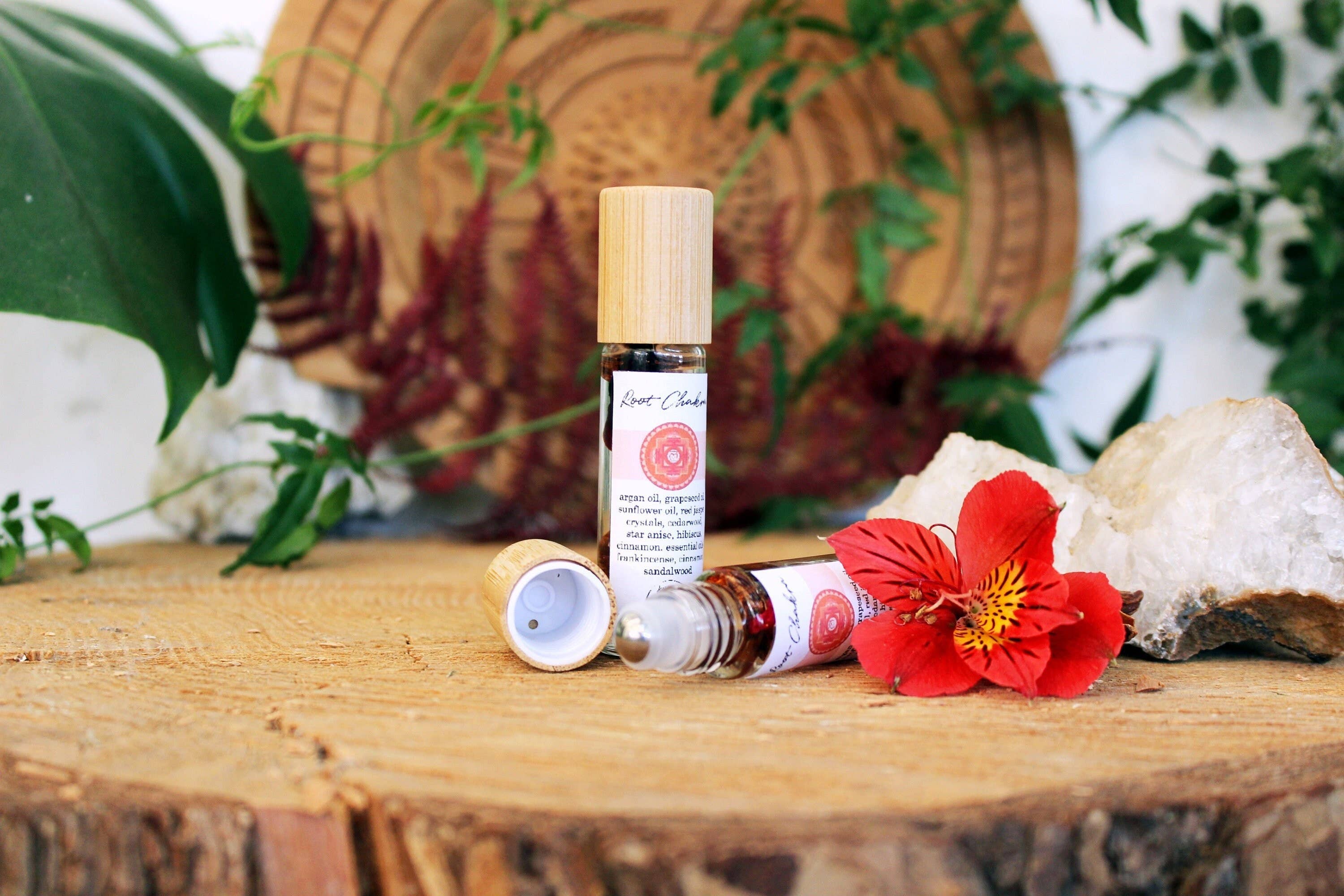 Ayamani Naturals – Engroshandel Æterisk olie – Rodchakra Balanceolie med urter og krystaller1