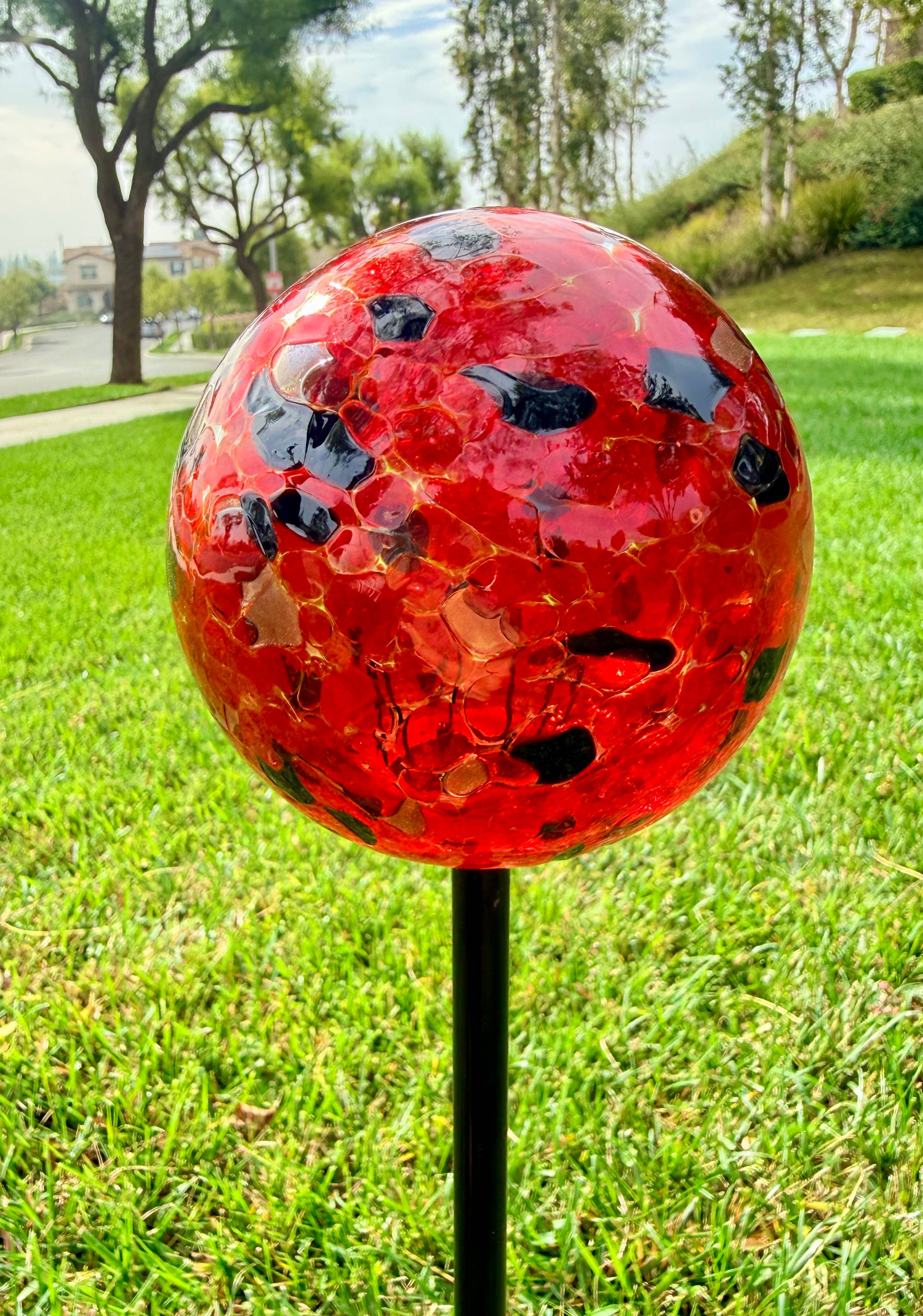 ApricotMint - Wholesale Garden/Lawn Stake - 4" Assorted Solar LED Orb Stake6