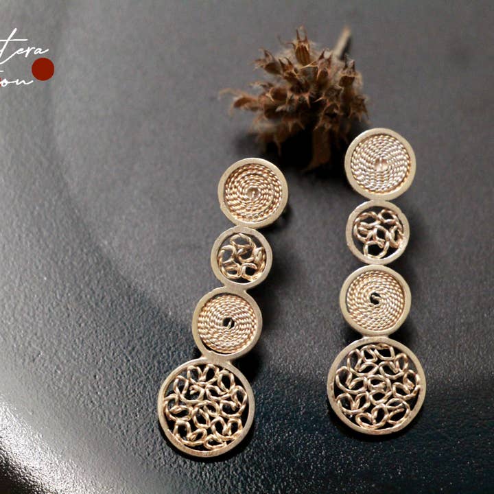 “Farandole” ear studs for wholesale by Etcaetera Création