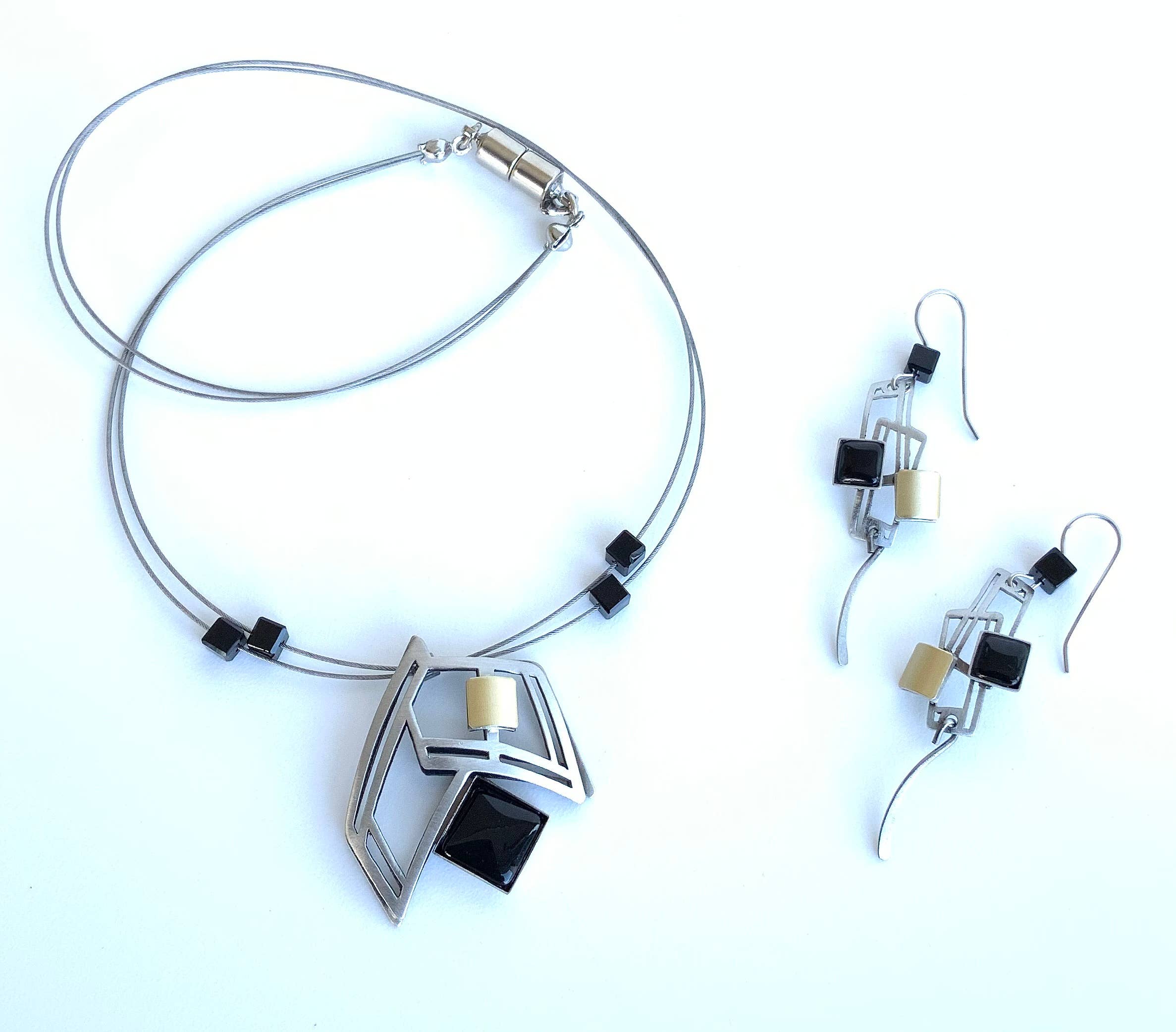 Christophe Poly / Crono Design - Vente Parures de bijoux - ENSEMBLES Préemballés (DFY1) - 6xColliers17'' & Ensembles d'Oreilles & Présentoirs Gratuits34