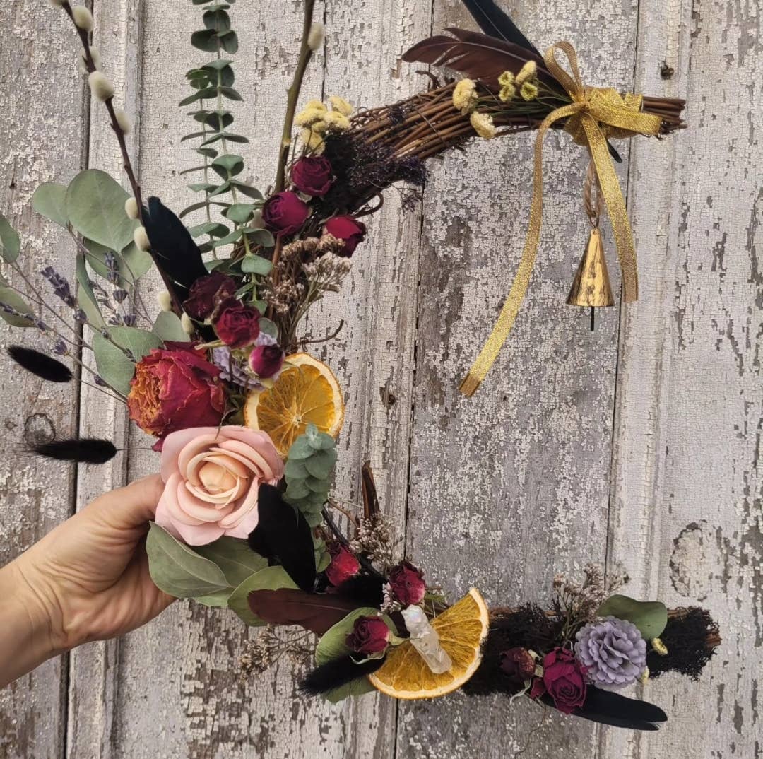 Radiant Angel Candle Co - Wholesale Wreath - Crescent Moon Wreath3