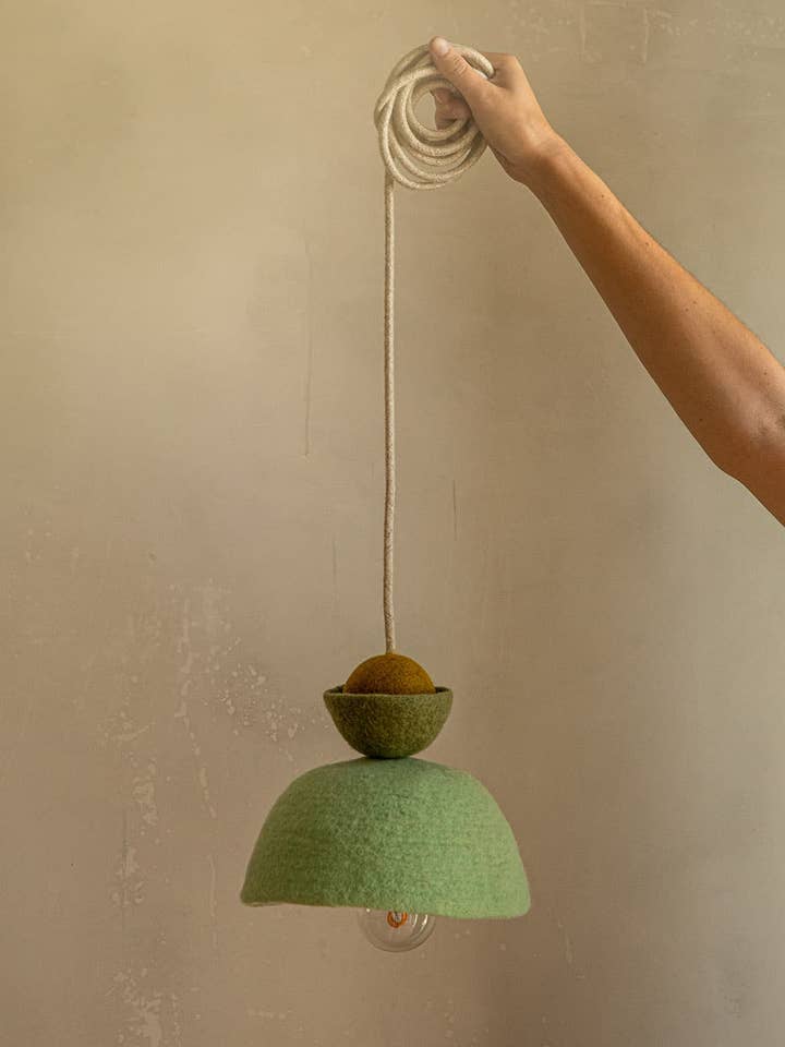 Suspensão Gráfica em Feltro Culbuto por atacado de MUSKHANE