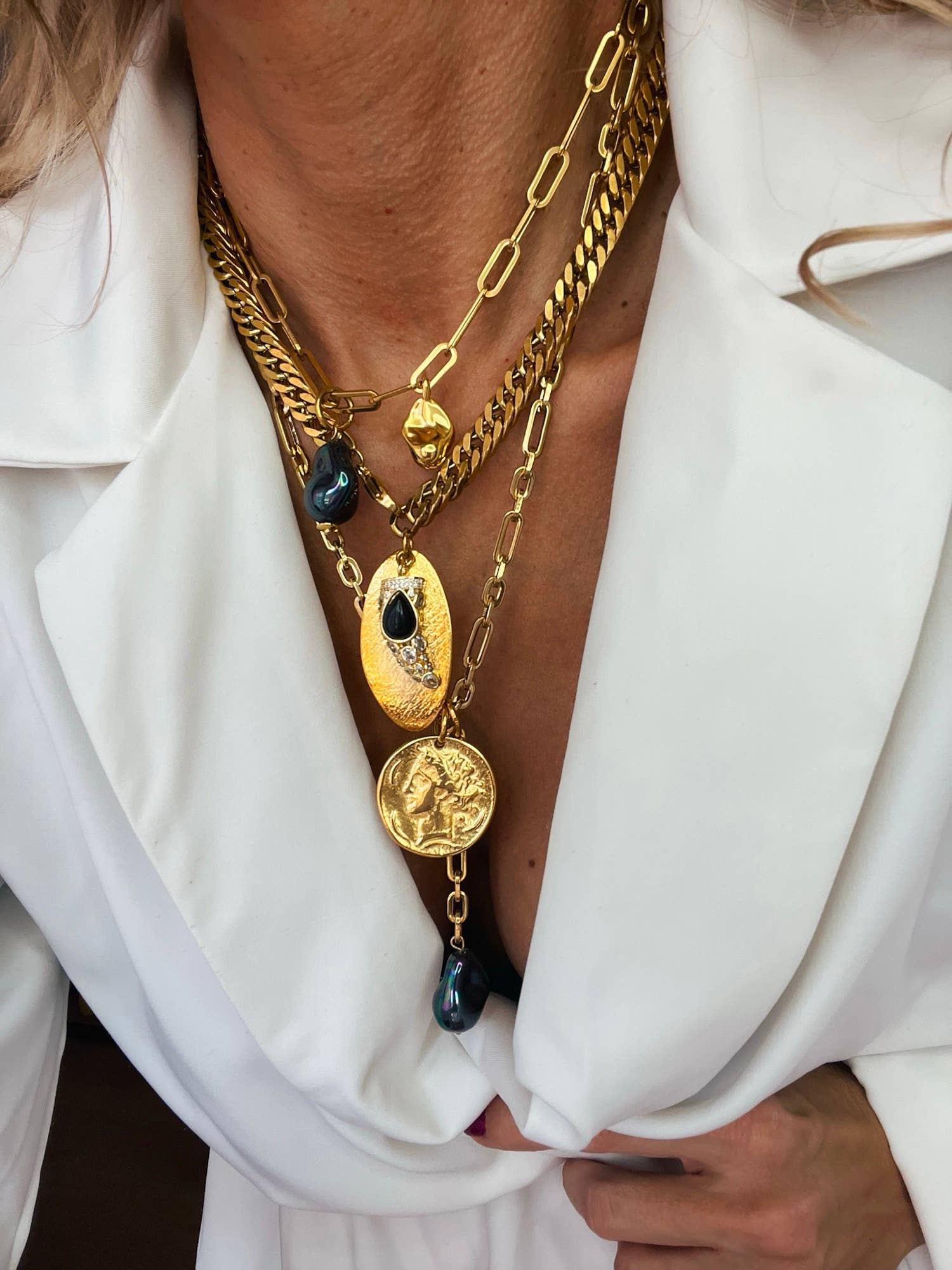 Goupi - Wholesale Pendant/Charm Necklace - Gold chunky chain necklaces with charms1