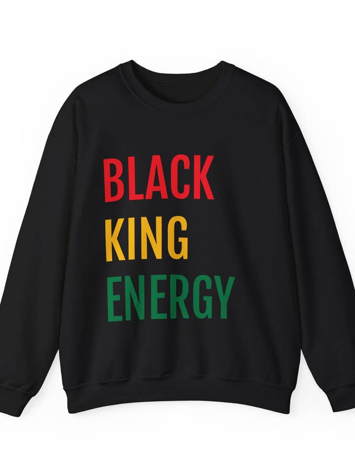 "Black King Energy" Unisex Heavy Blend™ Crewneck Sweater voor wholesale door Styled By Jasmine Boutique