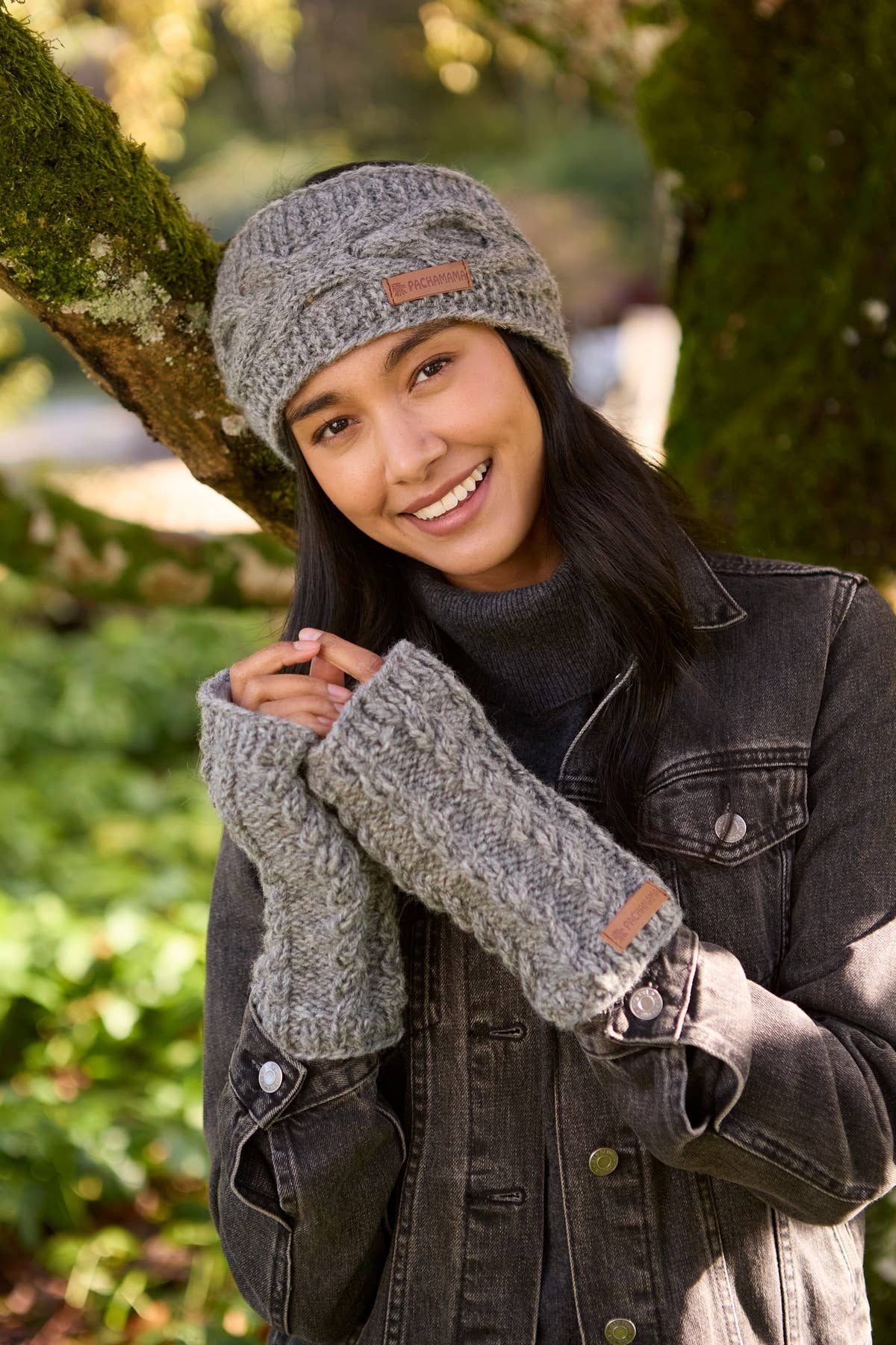 Grey Chamonix - Kabelstrick-Fleece-gefütterte fingerlose Wollhandschuhe für den Großhandel auf Faire1