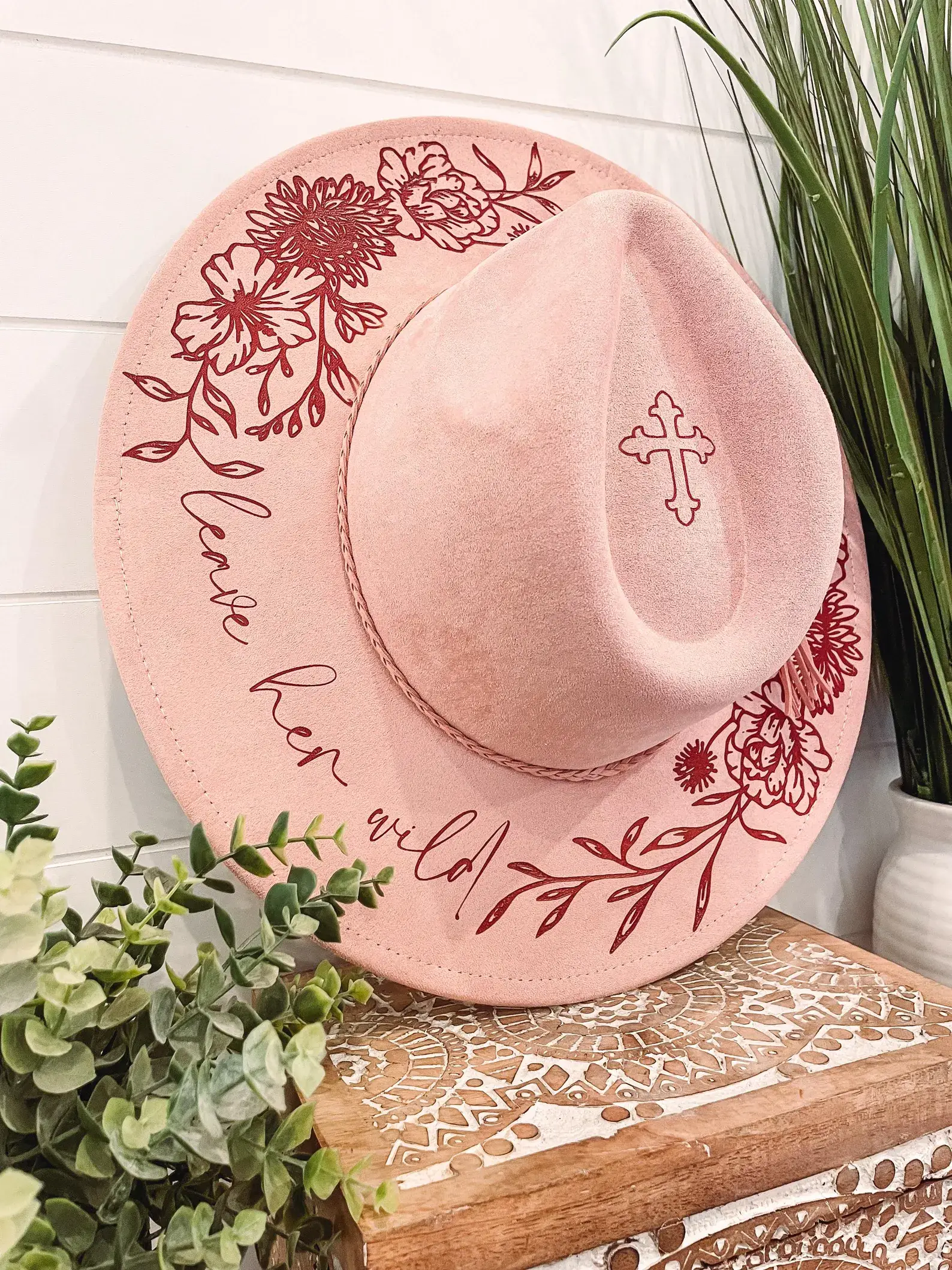 Willie & Dolly Designs - Wholesale Fedora - Women's - Engraved Floral Hat2