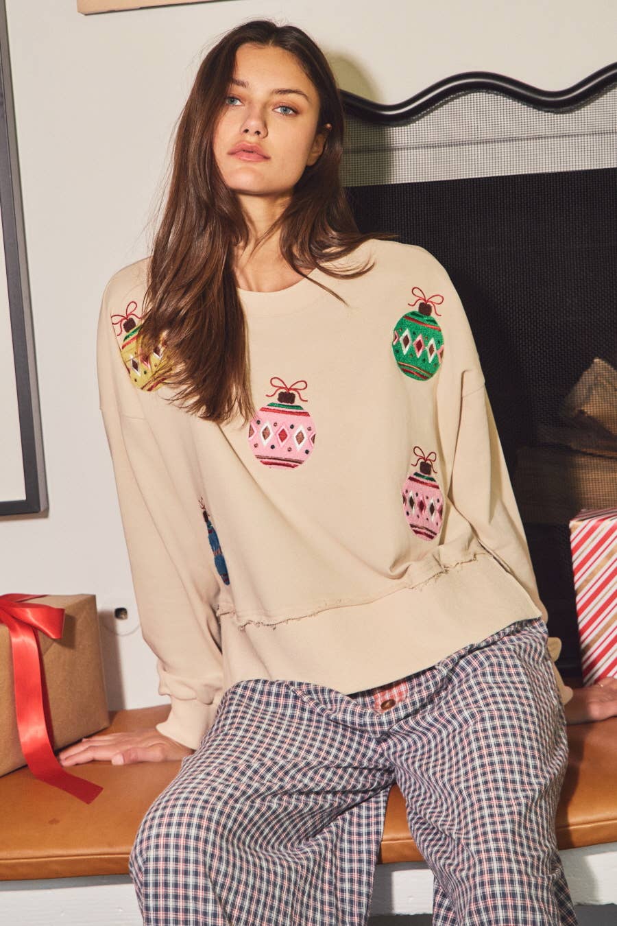 Oddi - Wholesale Sweatshirt - Women's - Relaxed Crewneck Sweatshirt0