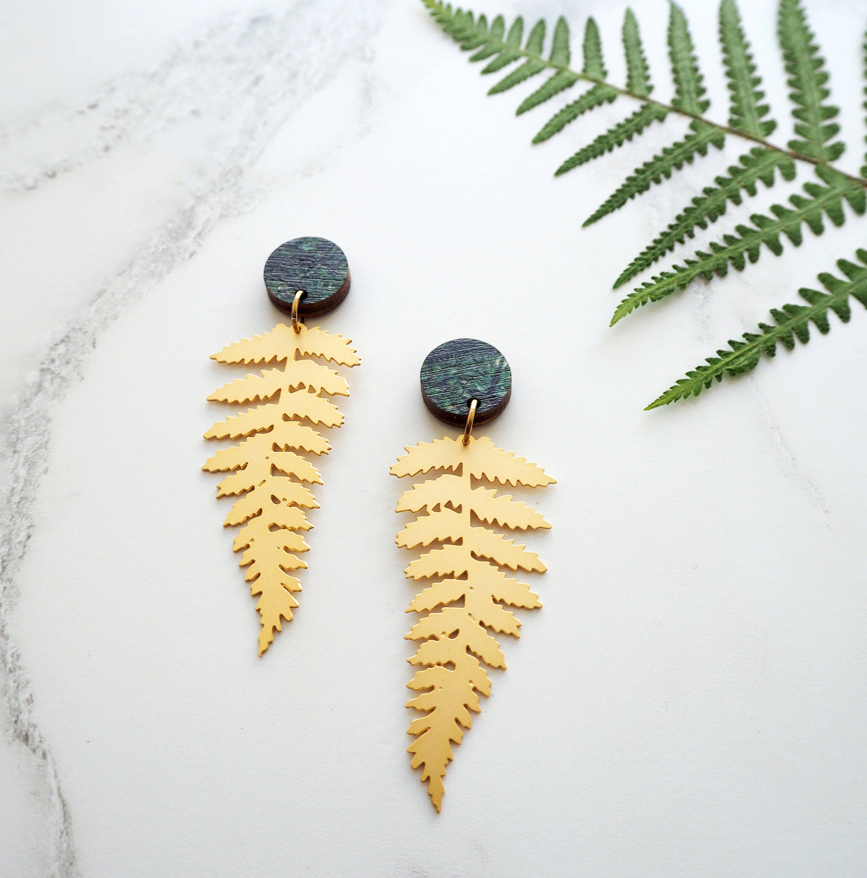 MicaPeet – wholesale Dangle earrings – Gold Fern Statement Drop Earrings2