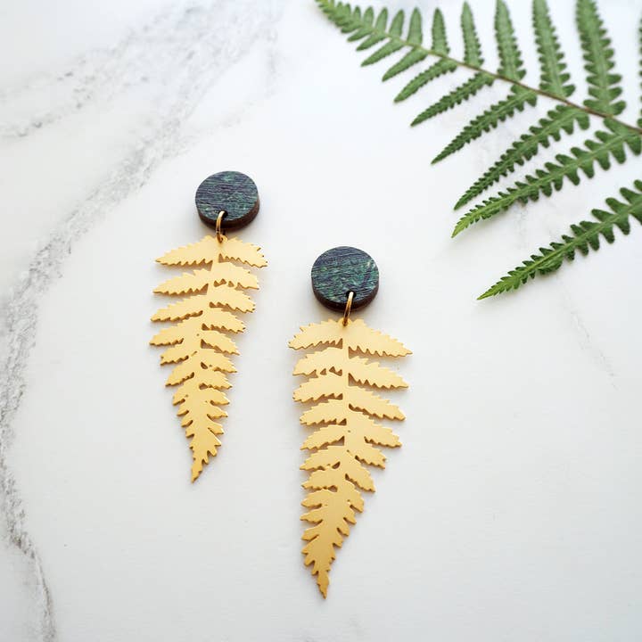 MicaPeet – wholesale Dangle earrings – Gold Fern Statement Drop Earrings2