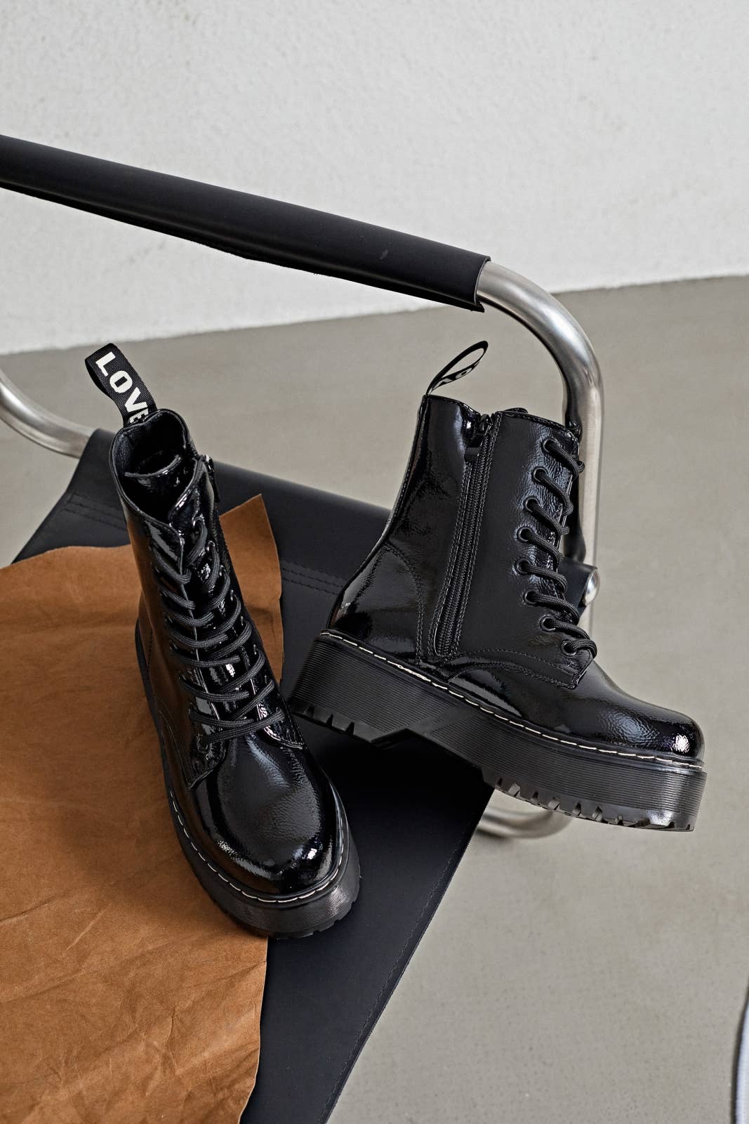 ERYNN - Wholesale Laarsjes - Dames - Plateau-enkellaarzen - Charlee1