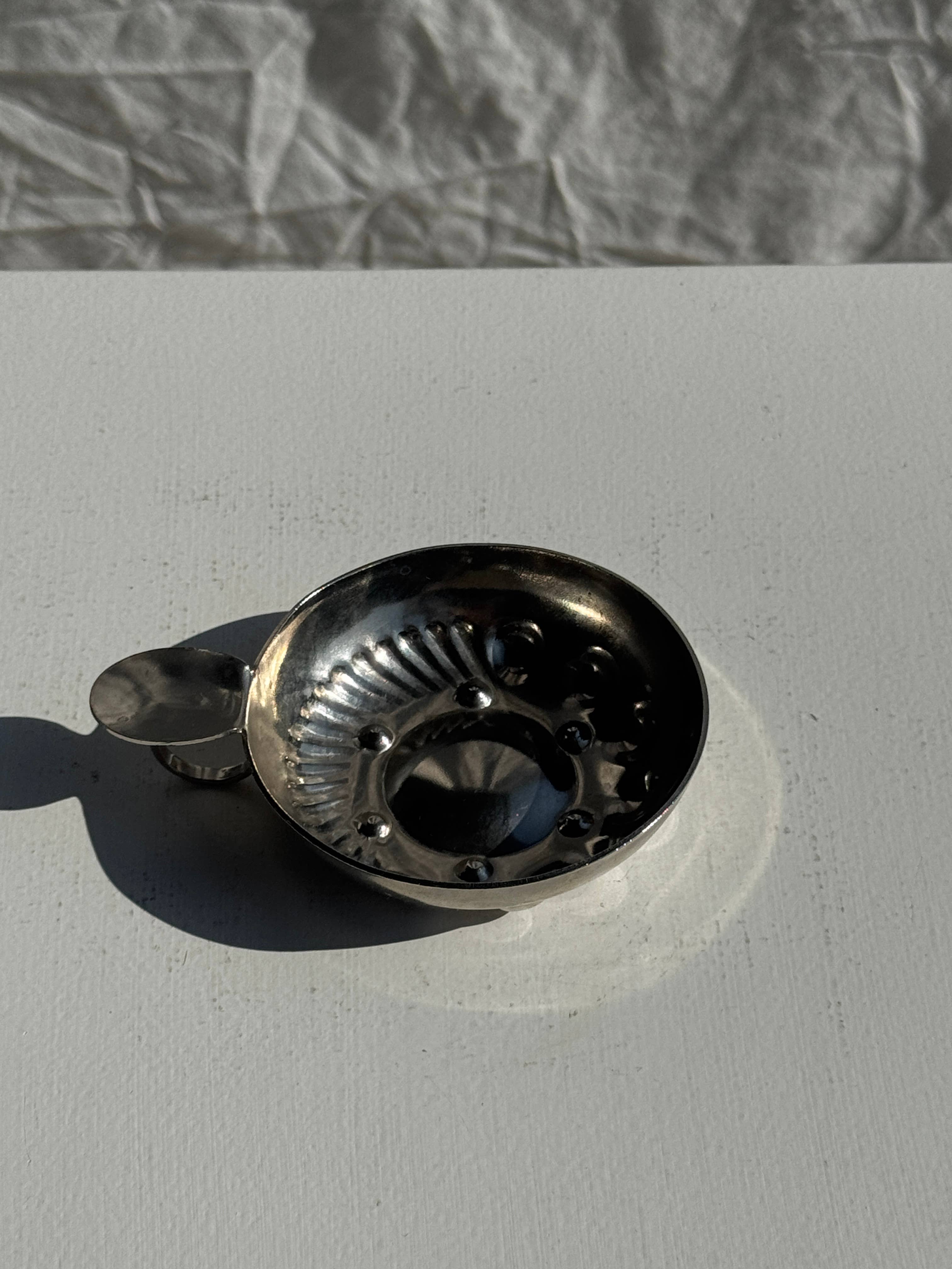 Office Objets - Wholesale Wine Tool Set - Metal wine-tasting cup with handle9