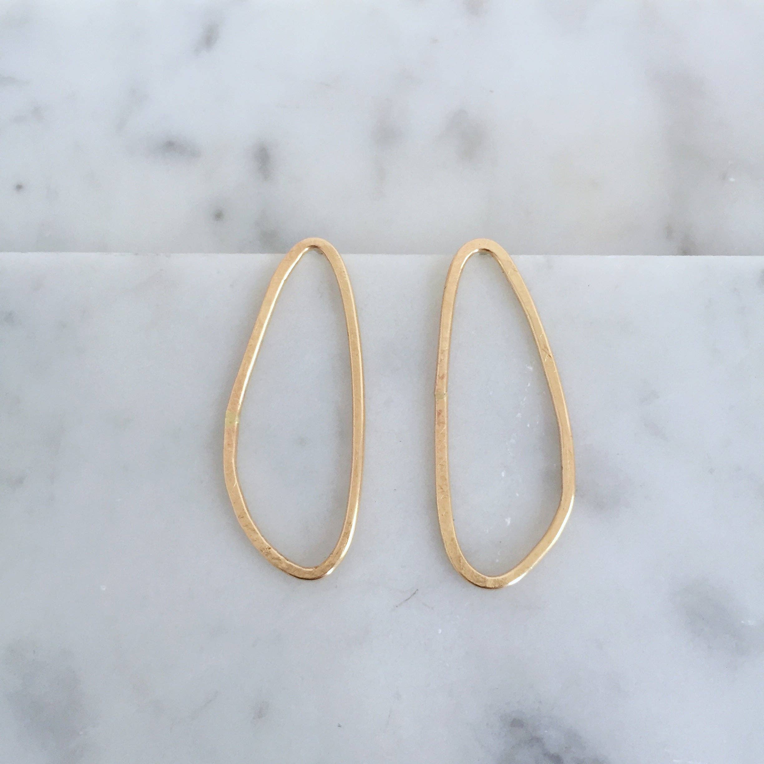 Shepherd’s Run Jewelry - Vendita all'ingrosso Orecchini a bottone - Borchie ovali organiche, riempimento in oro giallo 14k1