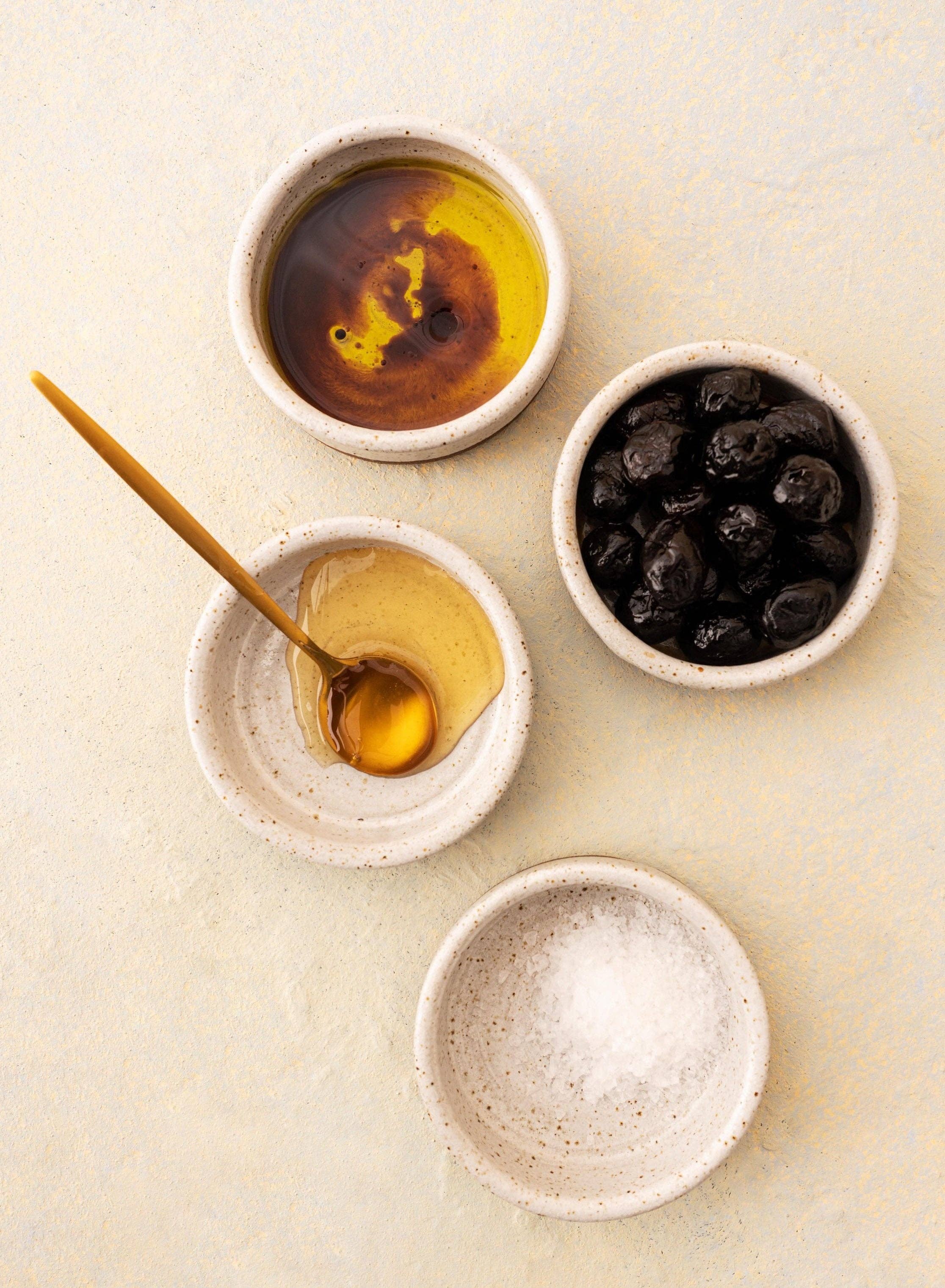 Matthew Jones Ceramics - Wholesale Ramekin - Set Of Four Vintage White Ramekin Dishes1