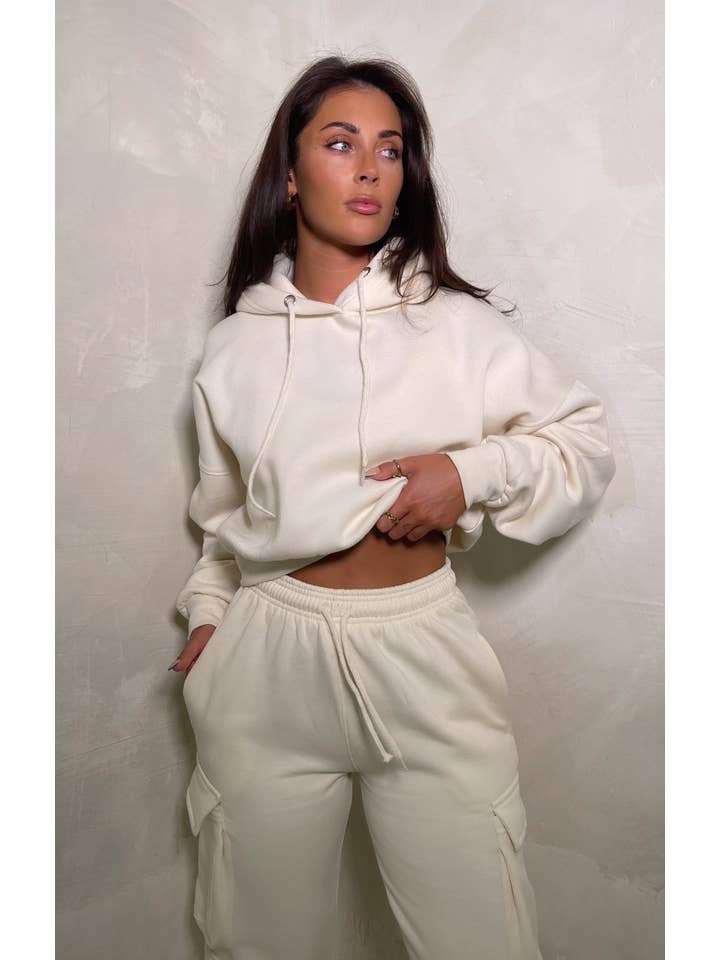 Femme Luxe - Wholesale Hoodie – Women's - Cream Oversized Drawstring Crop Hoodie - Oyska2