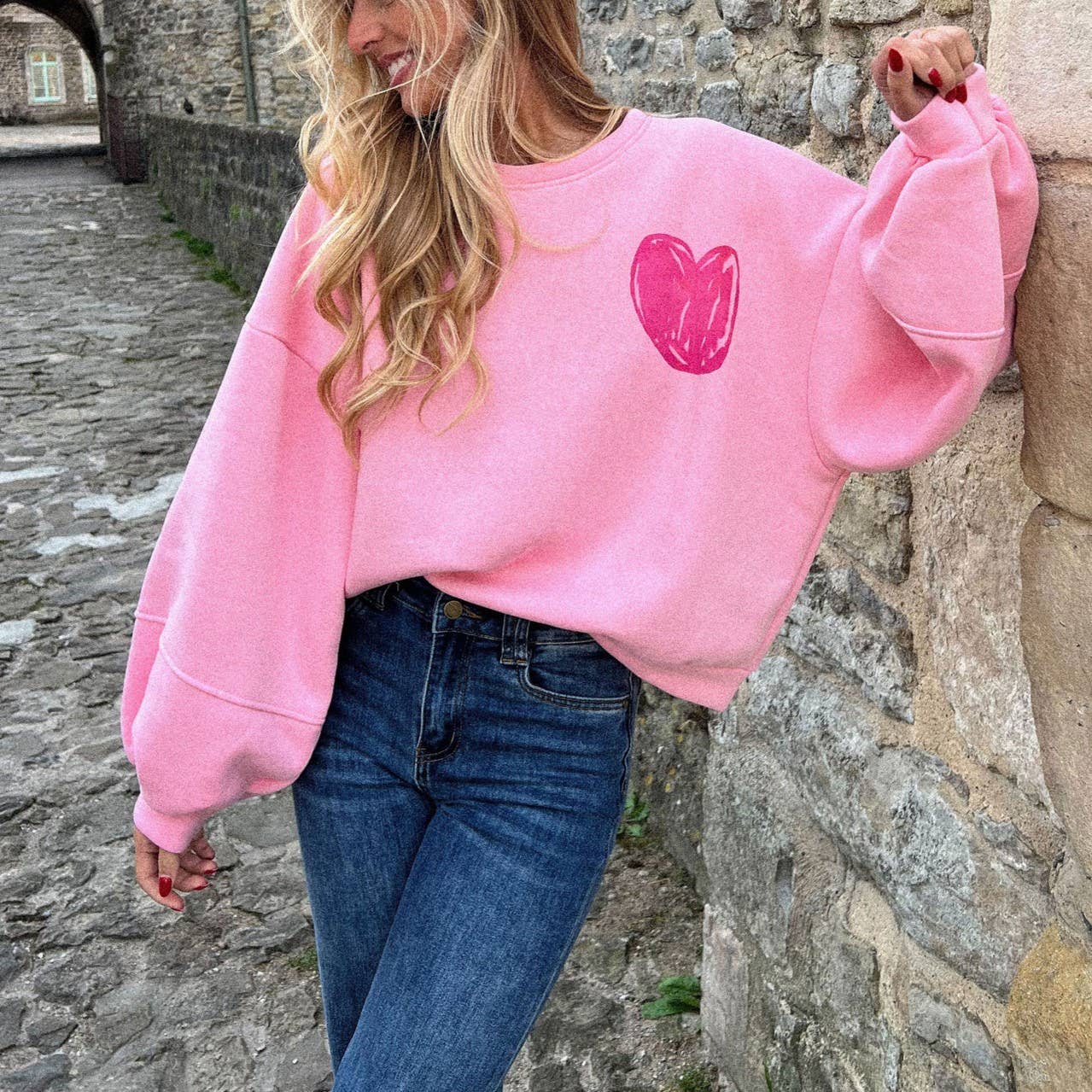 Rosa Clothing - Wholesale Sweatshirt - Women's - Sweet Heart Print Oversize Sweatshirt0