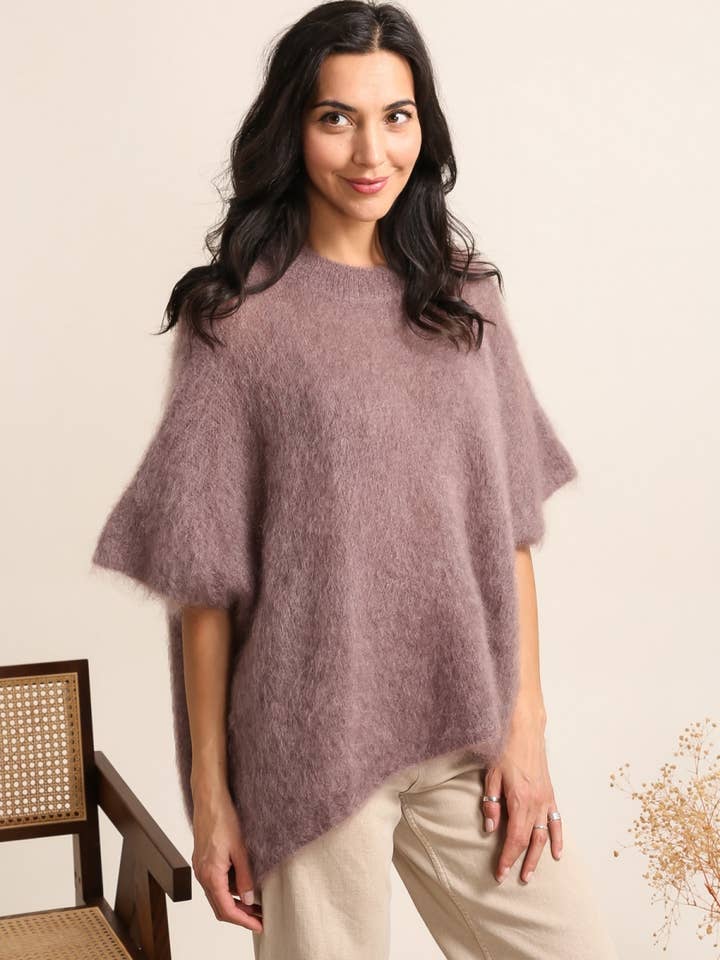 NAÏS PARIS - Wholesale Sweater Vest - Women's - CREW NECK PONCHO SWEATER 81% KID MOHAIR