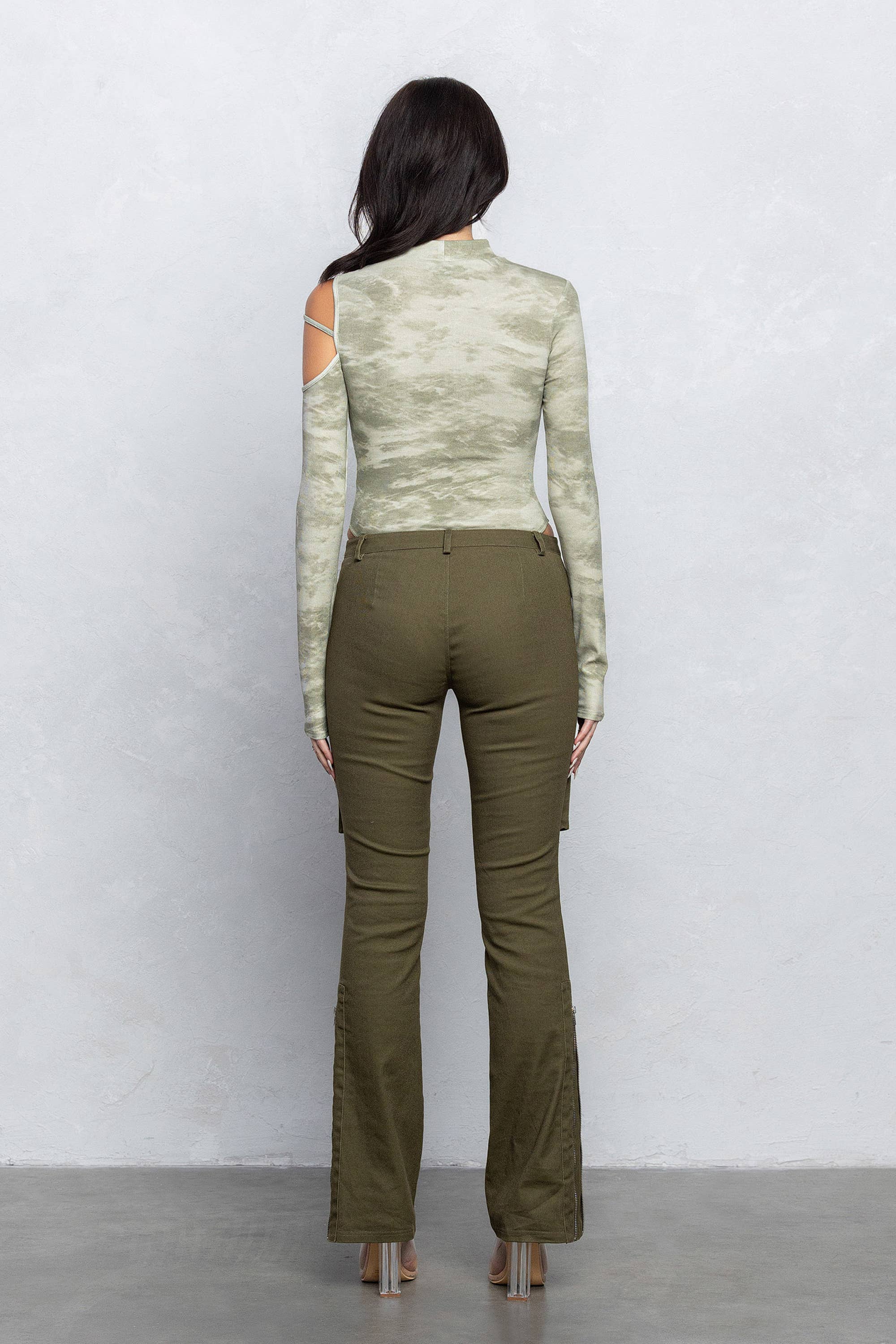 No Vacancy – wholesale Bodysuit – Women’s – Marble printed ribbed mock-neck bodysuit7