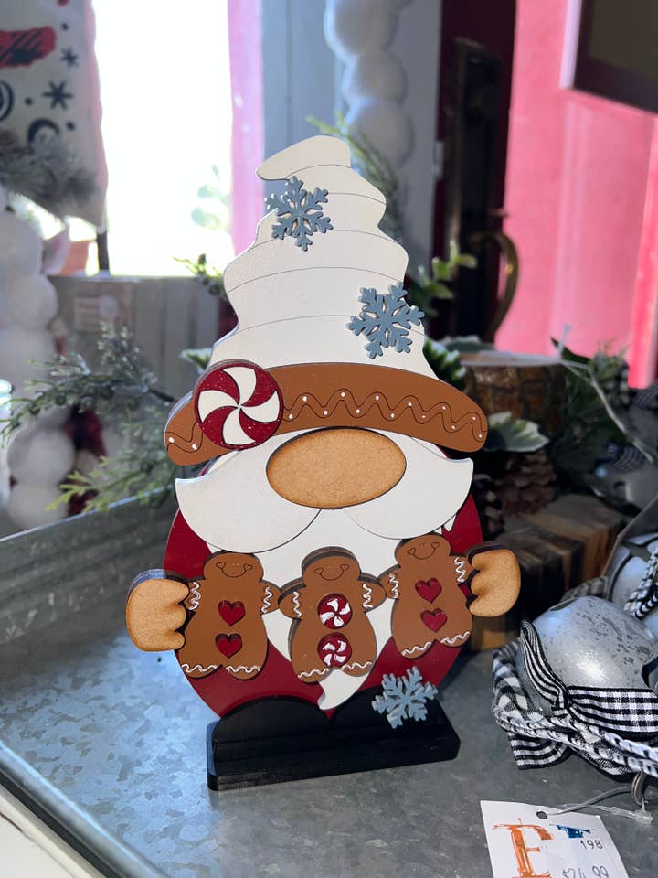 Kit fai da te Gnome Standing Gingerbread per la vendita all'ingrosso da parte di Rustic Home Co LLC