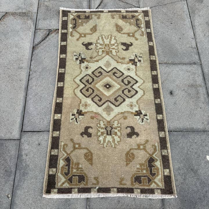 The Loom Wholesale - Wholesale Door Mat - Small Turkish Oushak Vintage Rug Handmade Door Mat