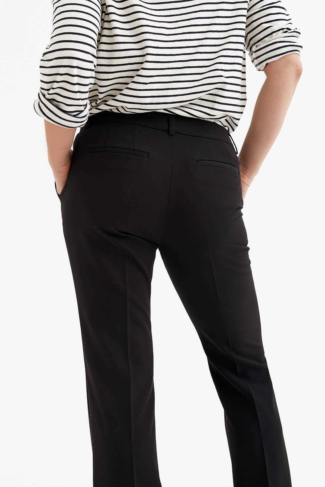 Off white with black stripes T-shirt BRETON ┃ long sleeve, classic model striped t-shirt for wholesale on Faire5