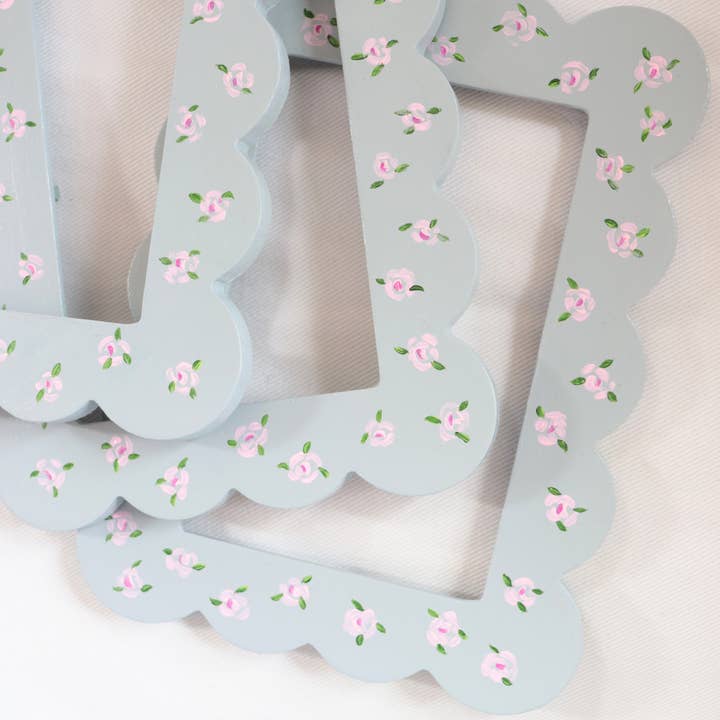 Pretty Homestyle - Vendita all'ingrosso Cornice portafoto - Cornice smerlata dipinta a mano