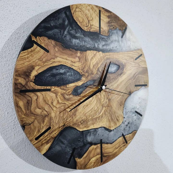 Artdesigna KG - Wholesale Wall Clock - Day and Night Timekeeper | Premium Handmade Wall Clocks2